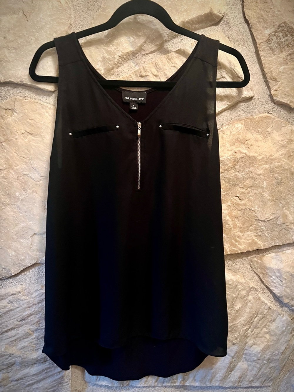 Women's Black Sleeveless Zip-Front Blouse Like New L